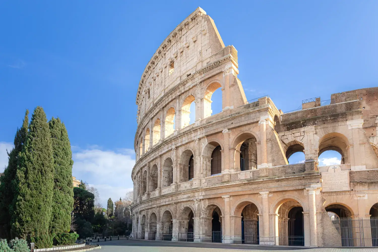 Colosseum: Rome